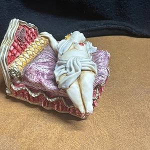 Clair De Lune MMe Justine Harmony Kingdom